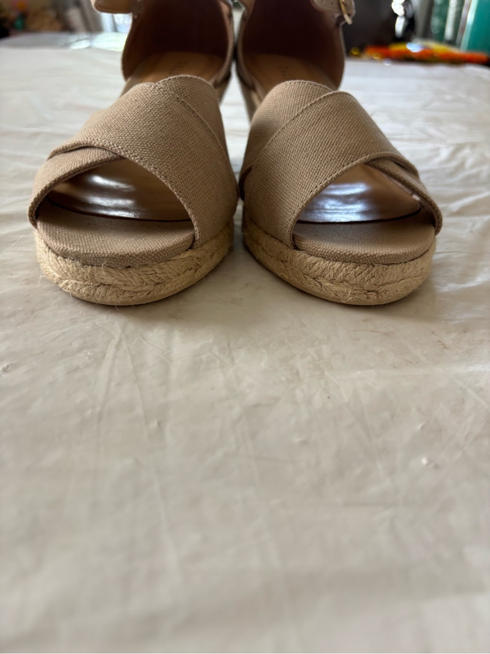 NWOT Talbots Tan Lurex Canvas Platform Wedge Sandals SZ 8.5 - Picture 6 of 14